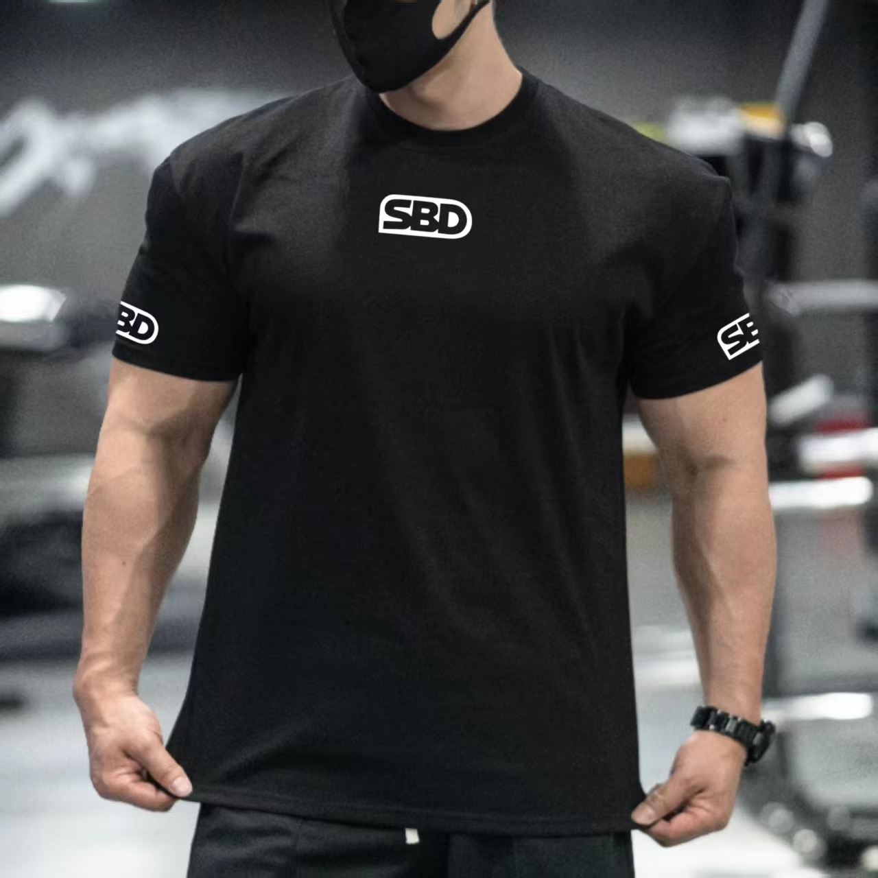 Kaos olahraga dengan desain gr - Streetwear Brand Red Logo ulasan dan harga
